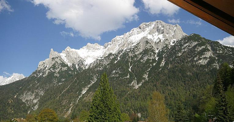 ميتنوالد Gaestehaus Kurparkfrieden المظهر الخارجي الصورة